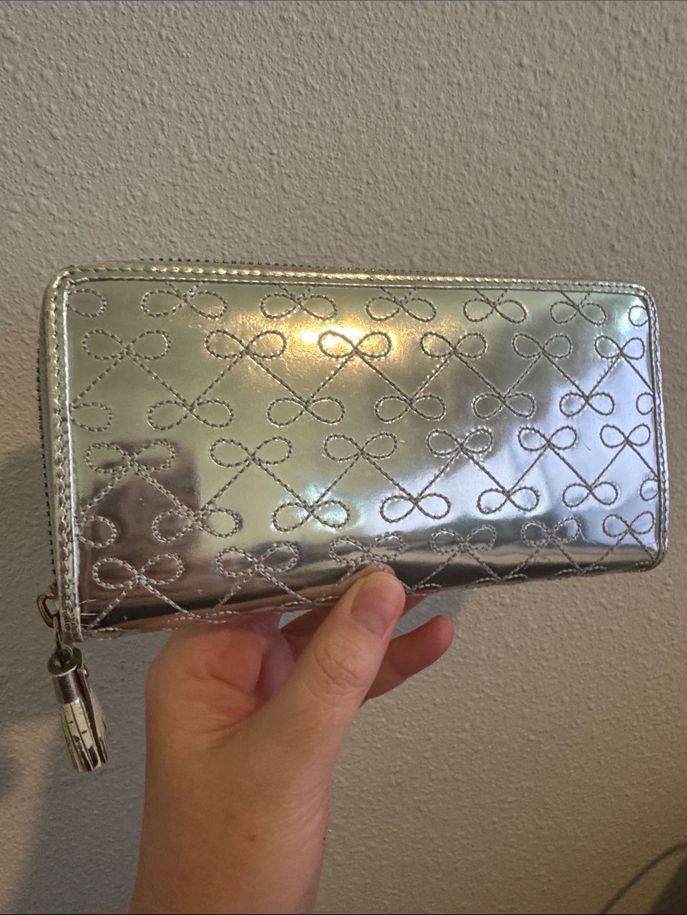 Anya Hindmarch London Silver Quilted Zip-Around Wallet EUC